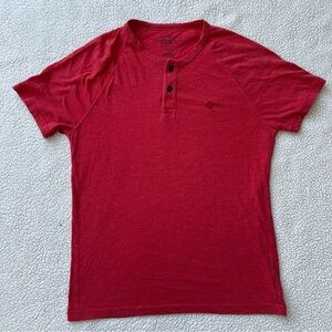 American Eagle Men’s Red T-Shirt